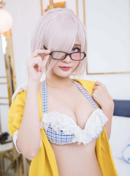 美艳警花的欲乱生活2_HD在线观看