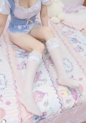我的嫩模女友中文字幕_国产剧免费观看超清